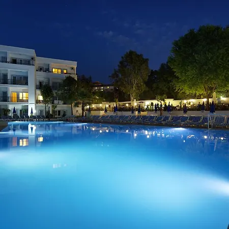 Larissa Club Side
